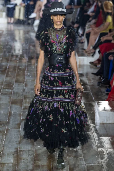 Look 53